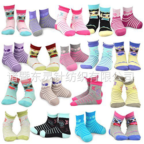 東(dōng)靈 女(nǚ)童時(shí)尚棉質趣味船(chuán)員(yuán)禮盒 18 件(jiàn)裝